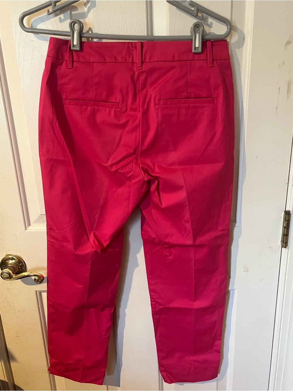 Ann Taylor Hot Pink Cropped Ankle Pants Size 2 Cotton Stretch - Picture 2 of 6